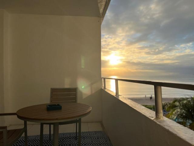 Hotel Ocean Manor Tiki Sunset Retreat Lauderdale-by-the-Sea Esterno foto
