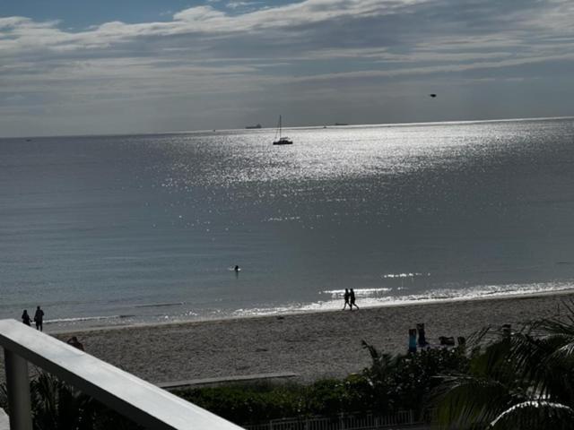 Hotel Ocean Manor Tiki Sunset Retreat Lauderdale-by-the-Sea Esterno foto